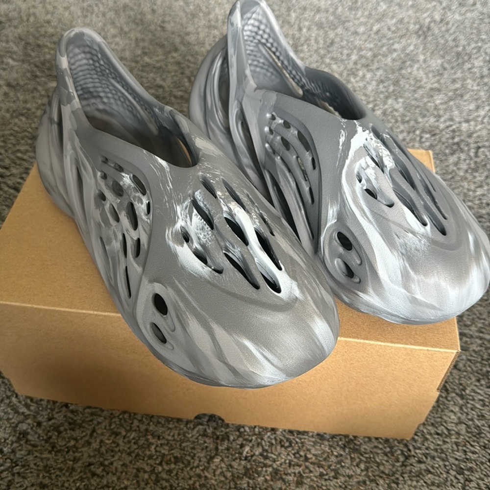 Yeezy Foam Runner